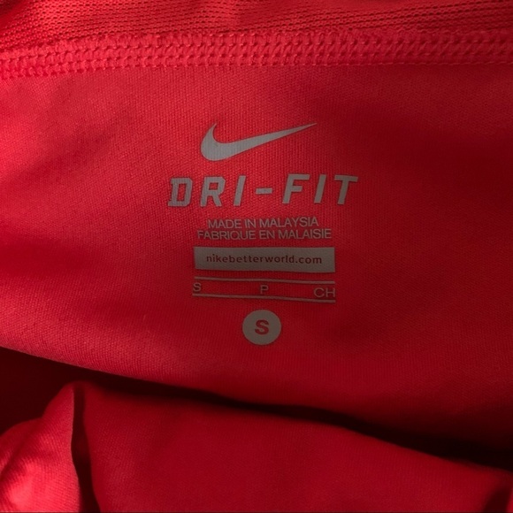 Nike 3” Equilibrium Modern Tempo Short Red Women’s Small Running - Picture 3 of 8